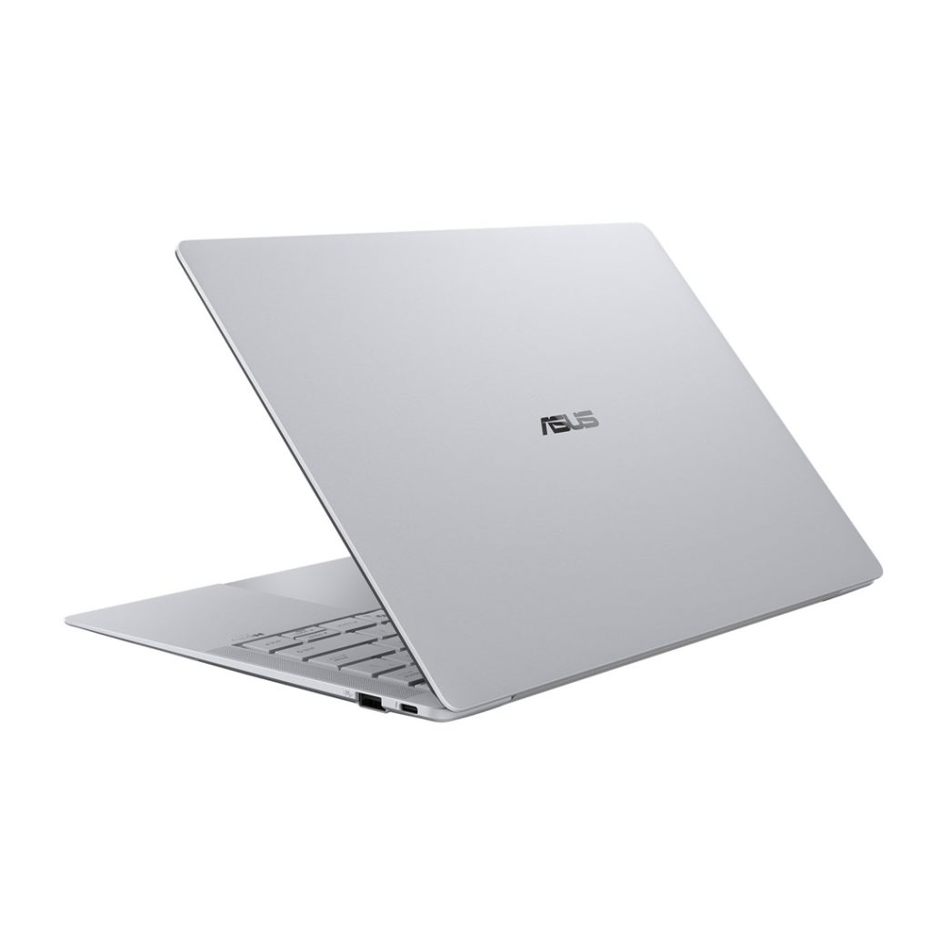 ASUS ExpertBook Ultra B9406CAA-TH0748X Ultra X7 358H 14" WQXGA+ Touch Tandem OLED 600 nits 120 Hz AG 64 GB LPDDR5X SSD 1 TB Intel Arc Graphics WLAN + BT 1080p camera + IR 70 Wh W11 Pro Jet Fog 3-year on-site warranty